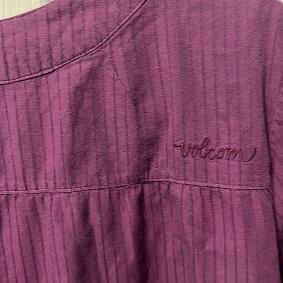 3/$20 plum volcom  large tunic - Picture 5 of 5